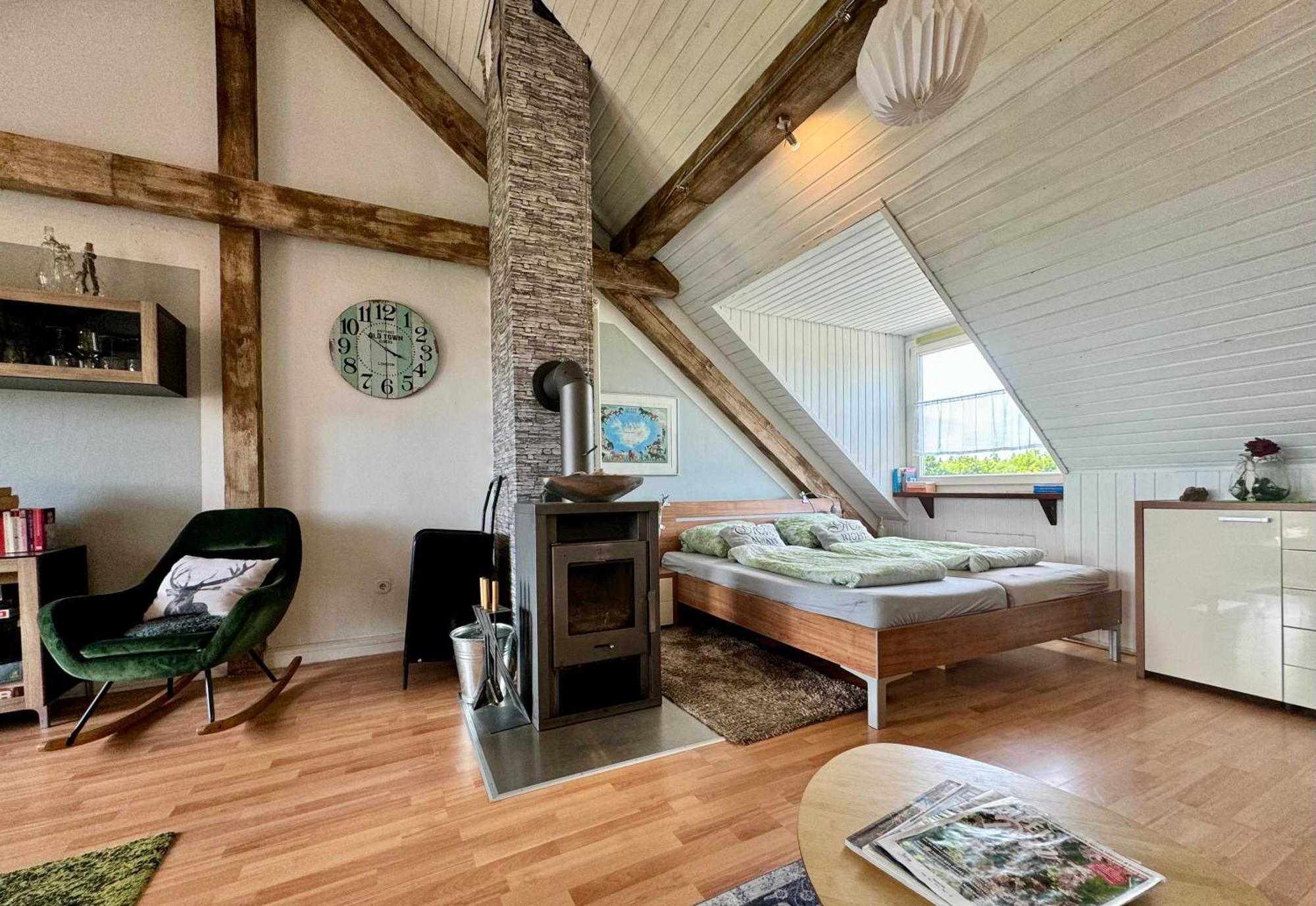 Hof Vierzehnender Im Hohen Venn - 70Qm Fachwerk-Studio - Grosses Wohn-Schlafzimmer Mit Dachterrasse Und Kaminofen - Separate Kueche - Perfekt Fuer Paare - Monschau - Eifel - Hunde Willkommen - Islandpferde エクステリア 写真