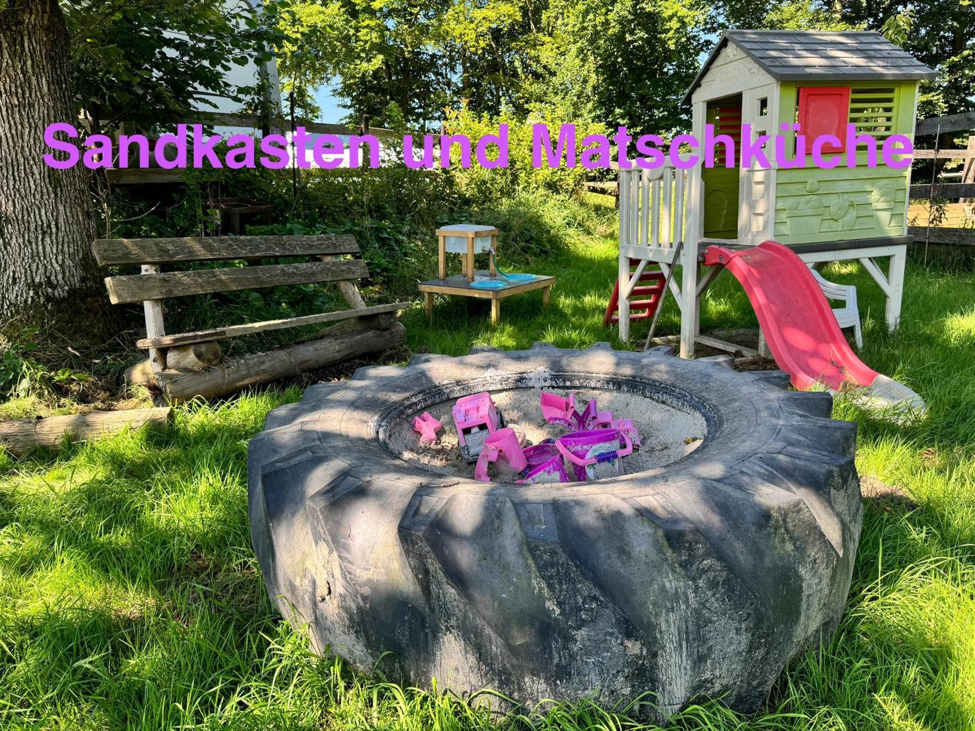 Hof Vierzehnender Im Hohen Venn - 70Qm Fachwerk-Studio - Grosses Wohn-Schlafzimmer Mit Dachterrasse Und Kaminofen - Separate Kueche - Perfekt Fuer Paare - Monschau - Eifel - Hunde Willkommen - Islandpferde エクステリア 写真