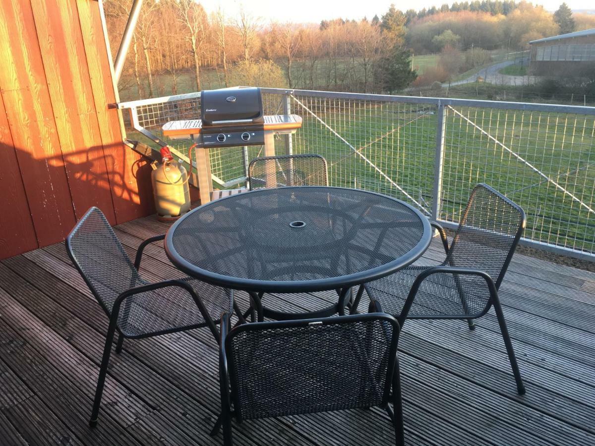 Hof Vierzehnender Im Hohen Venn - 70Qm Fachwerk-Studio - Grosses Wohn-Schlafzimmer Mit Dachterrasse Und Kaminofen - Separate Kueche - Perfekt Fuer Paare - Monschau - Eifel - Hunde Willkommen - Islandpferde エクステリア 写真